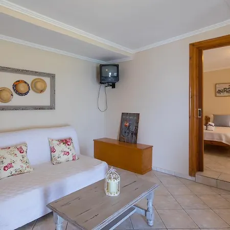 Casa Dei Venti - Sea View - 100m From The Beach Apartament